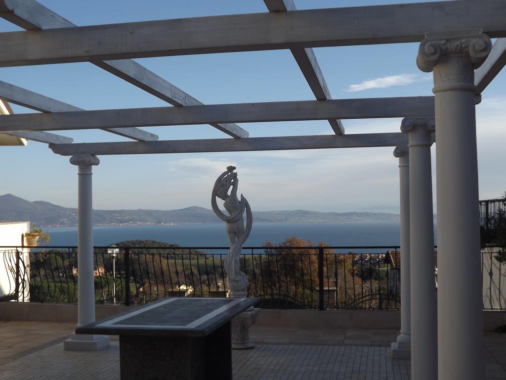 The White Villa Bracciano  Bagian luar foto