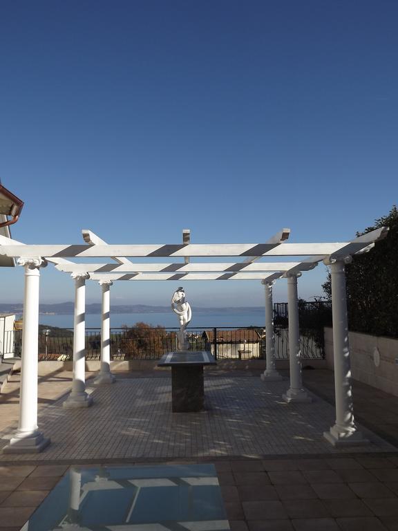The White Villa Bracciano  Bagian luar foto